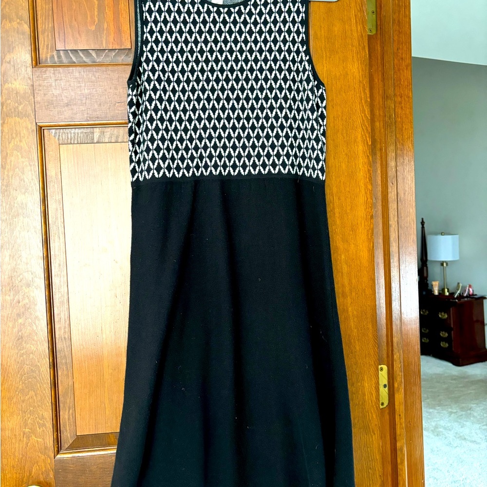 Versatile and flattering LOFT sweater dress